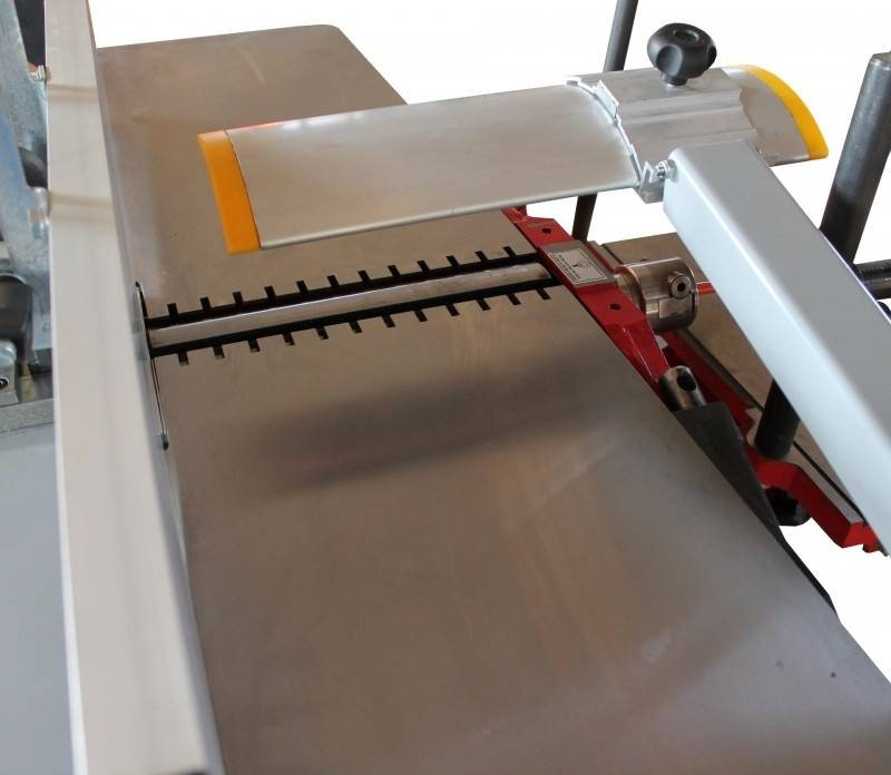 STRUGARKO - GRUBOŚCIÓWKA HOB 260NL HOLZMANN 400 V