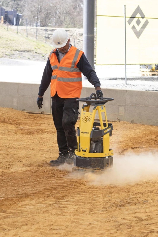 ZAGĘSZCZARKA JEDNOKIERUNKOWA 92 KG BOMAG BR 95 (450 MM, HONDA GX 160)