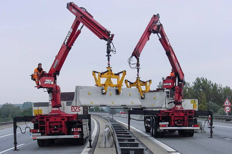 ZAWIESZANY CHWYTAK DO BARIER BETONOWYCH PROBST BSZ-KH