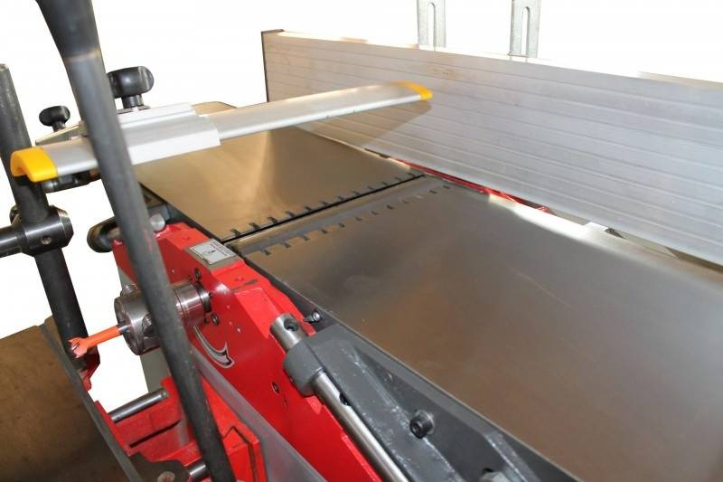 STRUGARKO - GRUBOŚCIÓWKA HOB 260NL HOLZMANN 230 V