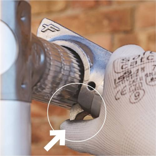 RUSZTOWANIE POJEDYNCZE JEZDNE ZE SCHODAMI WEWNĘTRZNYMI FARAONE TOP SYSTEM 135x180CM G1-74 8,4M