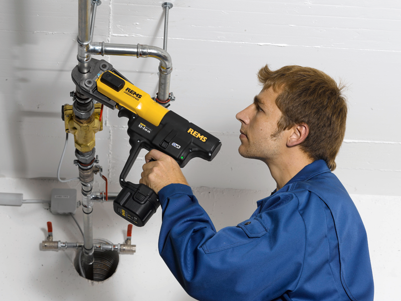 AKUMULATOROWA PRASA PROMIENIOWA REMS AKKU-PRESS ACC BASIC-PACK SET + LAMPA + AKUMULATOR