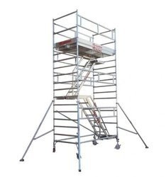 RUSZTOWANIE POJEDYNCZE JEZDNE ZE SCHODAMI WEWNĘTRZNYMI FARAONE TOP SYSYTEM 135x245CM ED1-74 8,4M