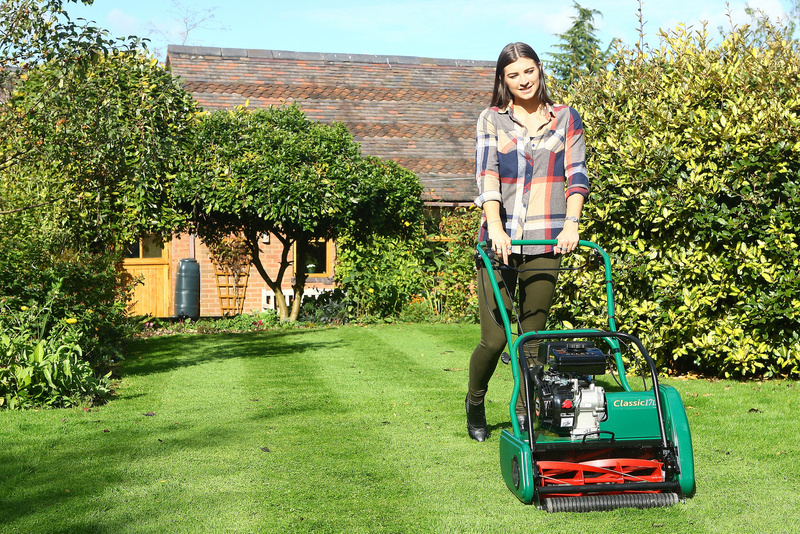 KOSIARKA WRZECIONOWA ALLETT PETROL CLASSIC 17 L (43 CM)