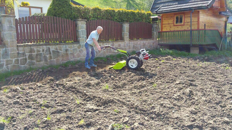 CIĄGNIK JEDNOOSIOWY GRILLO G 110 (SILNIK HONDA, BENZYNA, ROZRUSZNIK RĘCZNY)