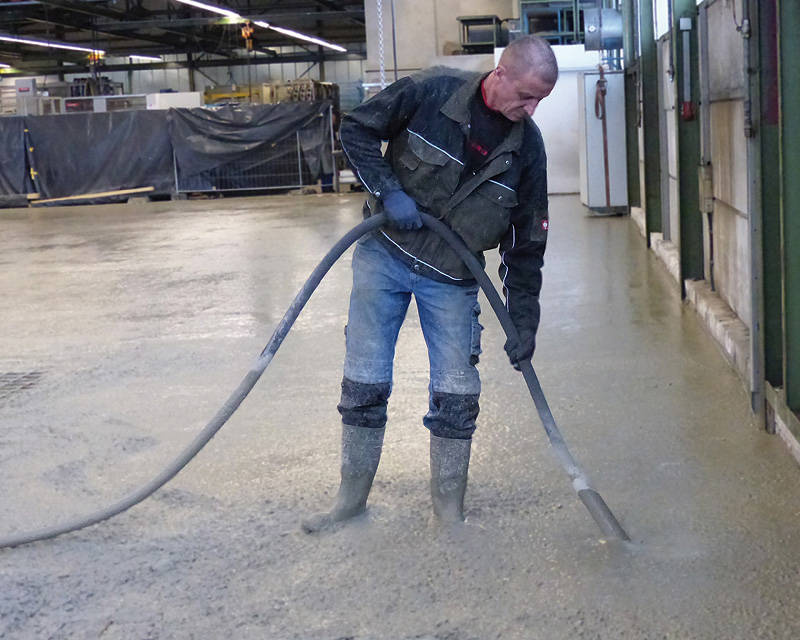 WIBRATOR POGRĄŻALNY WGŁĘBNY DO BETONU WEBER IVUR PLUS 50