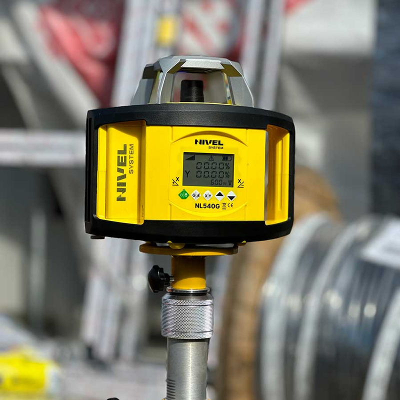NIWELATOR LASEROWY NIVEL SYSTEM NL540G DIGITAL OBROTOWY + STATYW SJJ32 + ŁATA LASEROWA LS-24