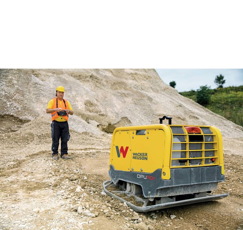 ZDALNIE STEROWANA ZAGĘSZCZARKA REWERSYJNA WACKER NEUSON DPU 110r LEC870