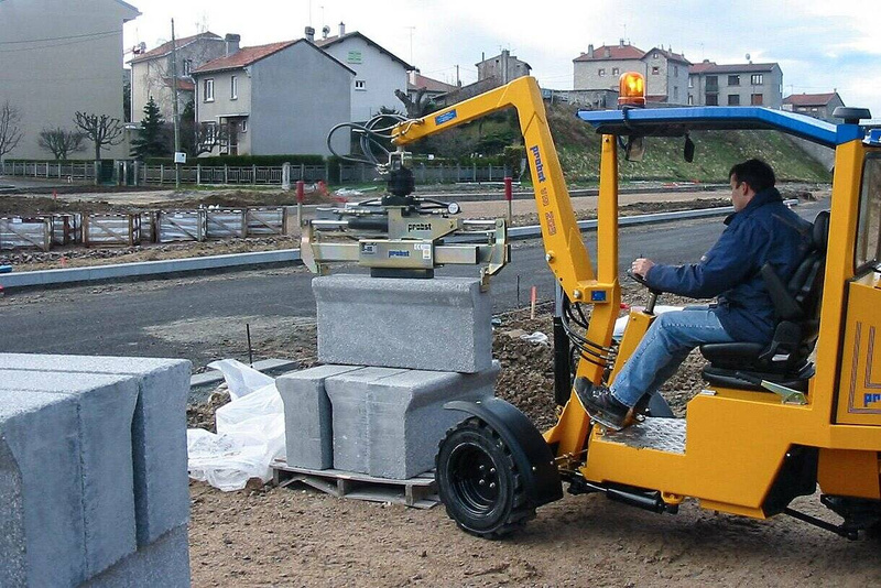 ZAWIESZANY CHWYTAK HYDRAULICZNY DO KRAWĘŻNIKÓW PROBST VZ-HS-50/150