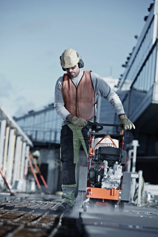 PRZECINARKA JEZDNA HUSQVARNA FS 400 LV 450 MM