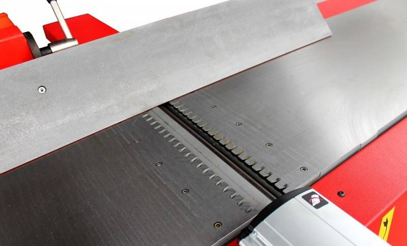 STRUGARKO - WYRÓWNIARKA HOLZMANN AHM 530P STOMANA 400 V