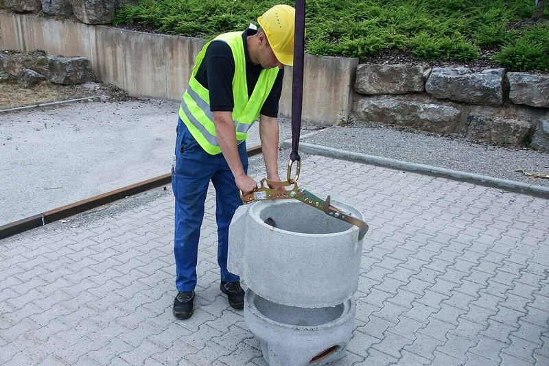 ZAWIESZANY CHWYTAK DO WPUSTÓW ULICZNYCH PROBST SAZ-UNI