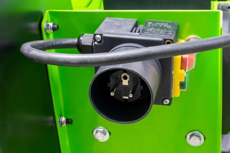 PIŁA WYCHYŁOWA, WAHADŁOWA ZIPPER ZI-WP400TN