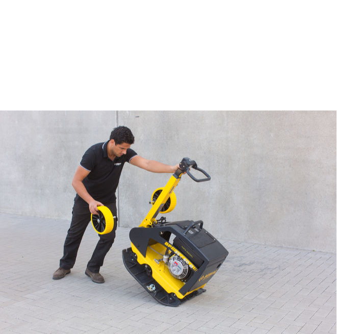 ZAGĘSZCZARKA REWERSYJNA BOMAG 260 KG BPR 40/60 D (600 MM, HATZ 1B20, DIESEL)