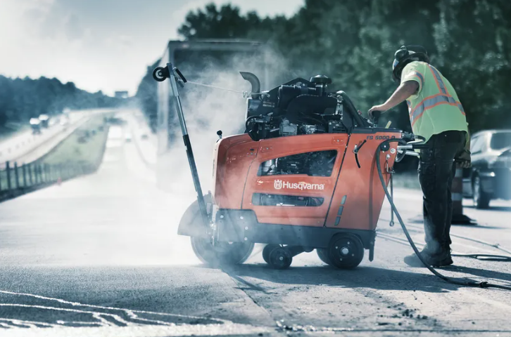 PRZECINARKA JEZDNA HUSQVARNA FS 5000 D 900 MM