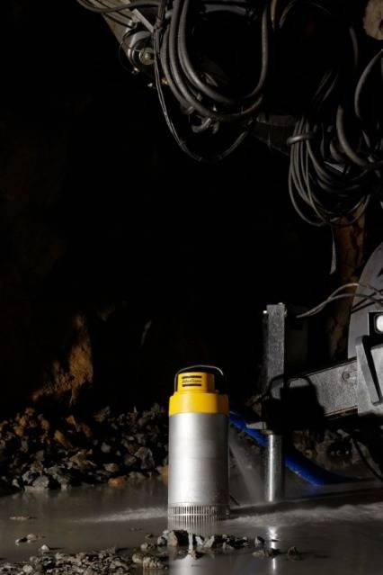 POMPA ZATAPIALNA WODY BRUDNEJ ATLAS COPCO WEDA D 50/3 H BSP