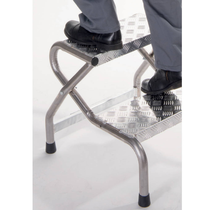 SCHODY ALUMINIOWE O WYSOKIM STOPNIU FARAONE SGA03