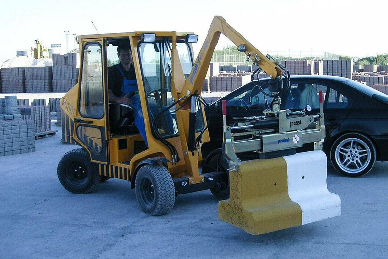 ZAWIESZANY CHWYTAK HYDRAULICZNY DO KRAWĘŻNIKÓW PROBST VZ-HS-50/150