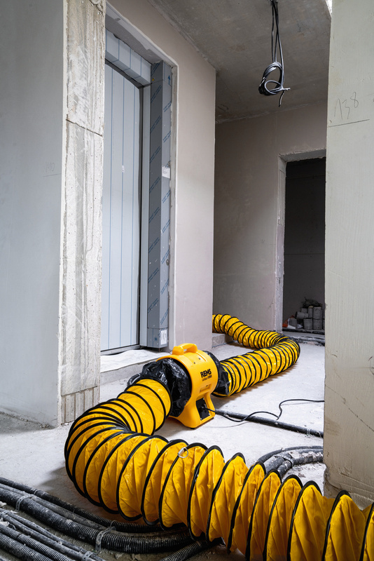 REMS ORKAN 1360 ELEKTRYCZNA DMUCHAWA BUDOWLANA