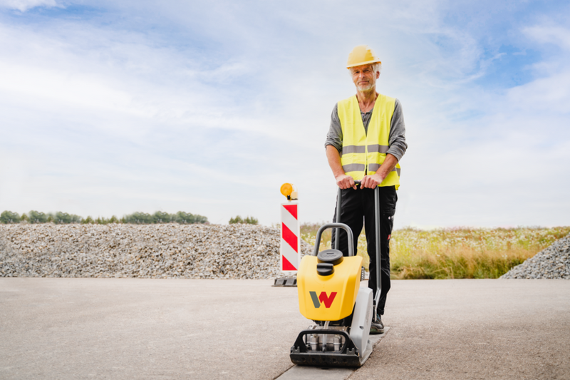ZAGĘSZCZARKA JEDNOKIERUNKOWA WACKER NEUSON BPS1030AW