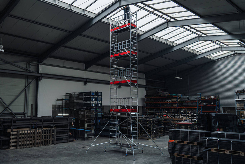 RUSZTOWANIE JEZDNE SKŁADANE KRAUSE MONTO PROTEC XS 2,00 M x 0,60 M (WYS. ROBOCZA 12,8 M)