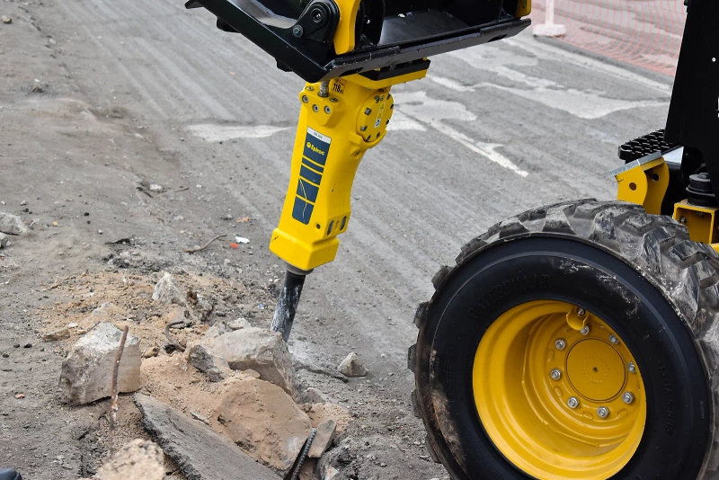 MŁOT HYDRAULICZNY DO KOPARKI EPIROC SB 202