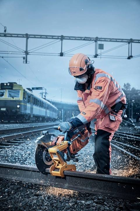 PRZECINARKA RĘCZNA HUSQVARNA K 1270 RAIL RA 10S 350MM (DO SZYN TRAMWAJOWYCH)