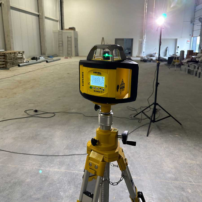 NIWELATOR LASEROWY NIVEL SYSTEM NL540G DIGITAL OBROTOWY + STATYW SJJ1 + ŁATA LASEROWA LS-24