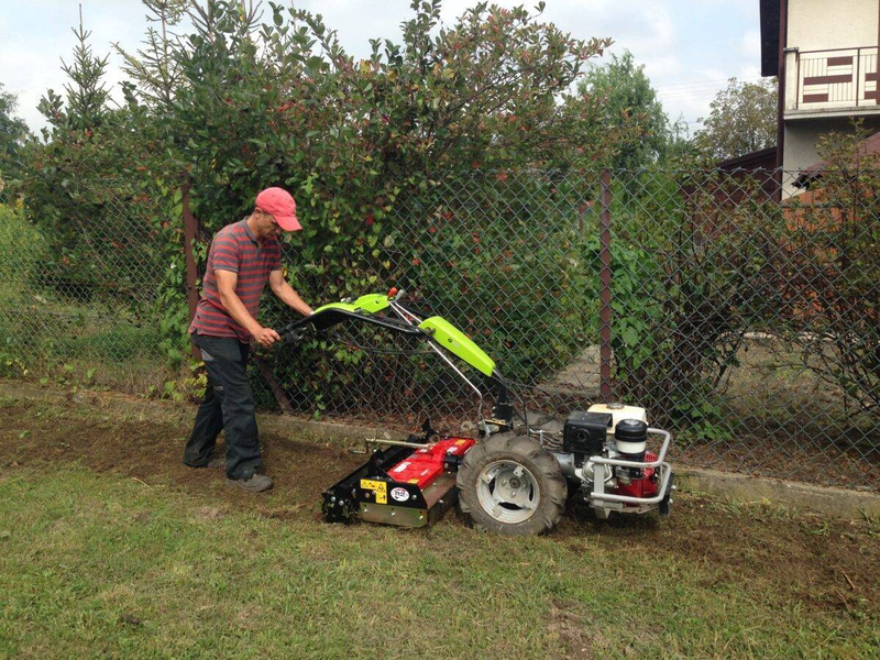 CIĄGNIK JEDNOOSIOWY GRILLO G 110 (SILNIK HONDA, BENZYNA, ROZRUSZNIK RĘCZNY)
