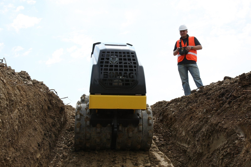 WALEC OKOŁKOWANY BOMAG BMP 8500 (DIESEL)