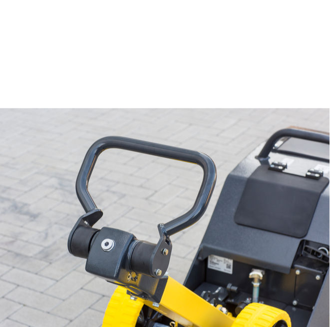 ZAGĘSZCZARKA REWERSYJNA BOMAG 260 KG BPR 40/60 D (600 MM, HATZ 1B20, DIESEL)