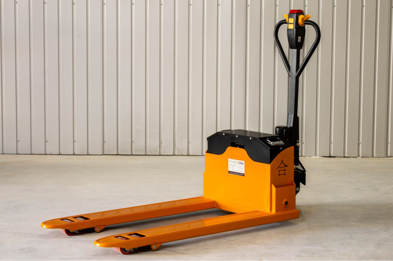 WÓZEK PALETOWY ELEKTRYCZNY VIBER-SYSTEM P3000E (3000 KG ROZSTAW WIDEŁ 685 MM)