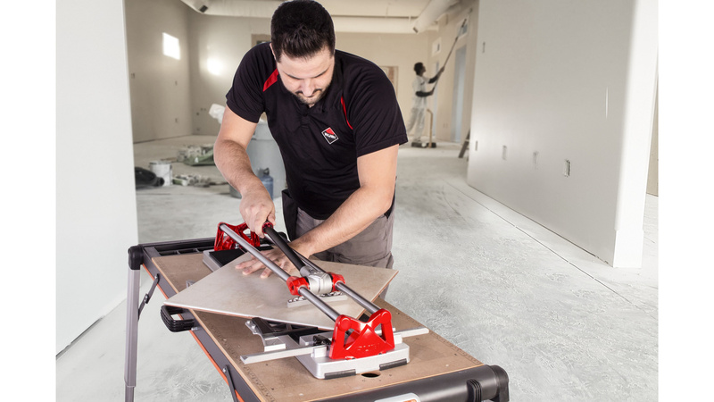 RĘCZNA PRZECINARKA DO PŁYTEK RUBI SPEED-62 MAGNET (DŁUGOŚĆ CIĘCIA 62 CM) + WALIZKA