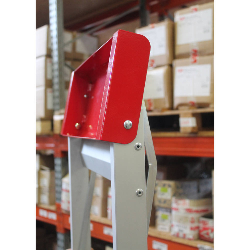 SCHODY ALUMINIOWE ZE STOPNIAMI ZE STALI NIERDZEWNEJ FARAONE SGP05.P.17 (+ PORĘCZ)